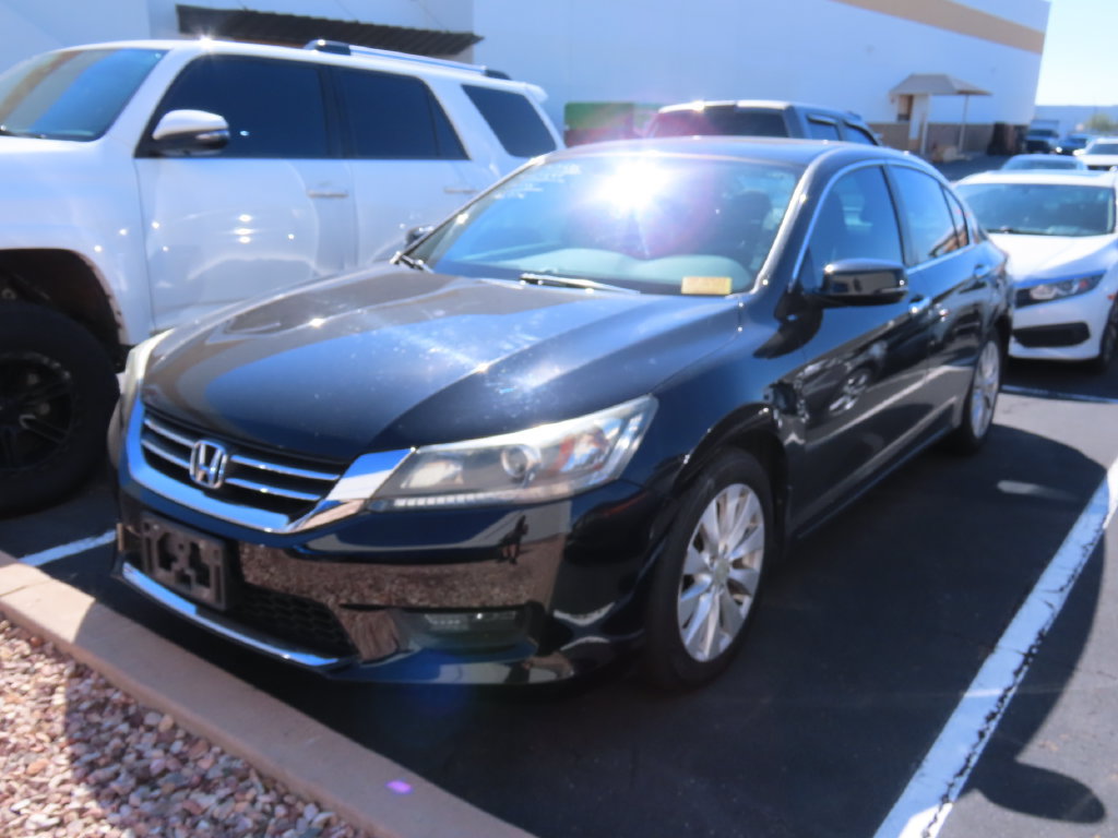 Used 2015 Honda Accord EX image 2