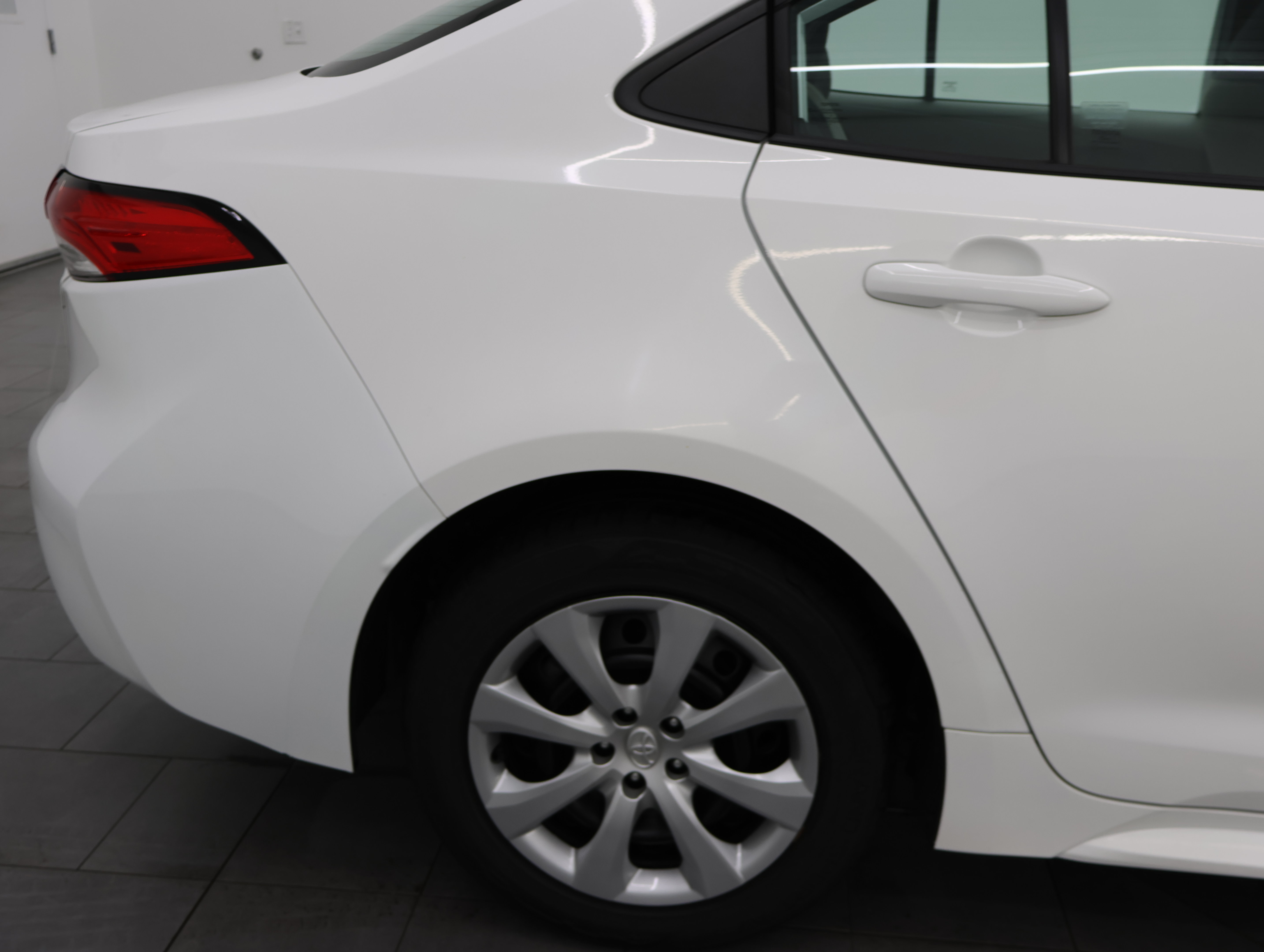 Used 2024 Toyota Corolla LE FWD image 22