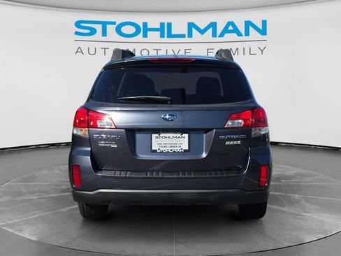 Used 2013 Subaru Outback 2.5i Premium AWD/4WD image 6