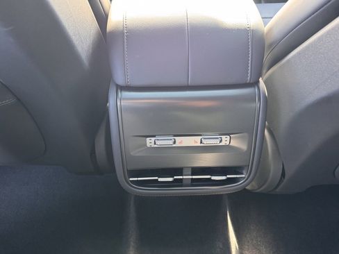 Used 2025 Lincoln Nautilus Premier w/ Equipment Group 102A image 31