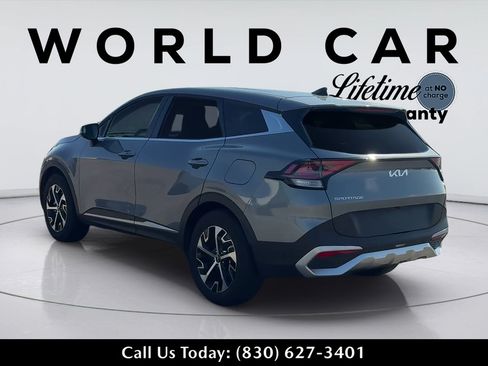 Used 2025 Kia Sportage EX FWD image 5