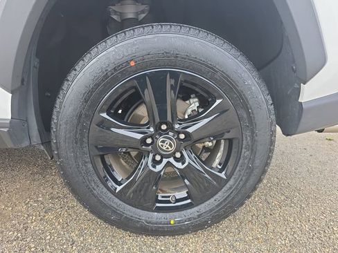 Certified 2024 Toyota RAV4 XLE image 33