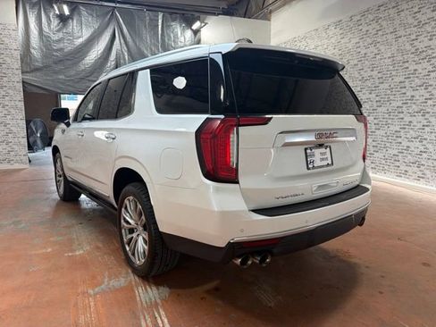 Used 2023 GMC Yukon Denali AWD/4WD image 5