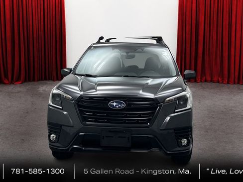 Used 2024 Subaru Forester Premium AWD/4WD image 2