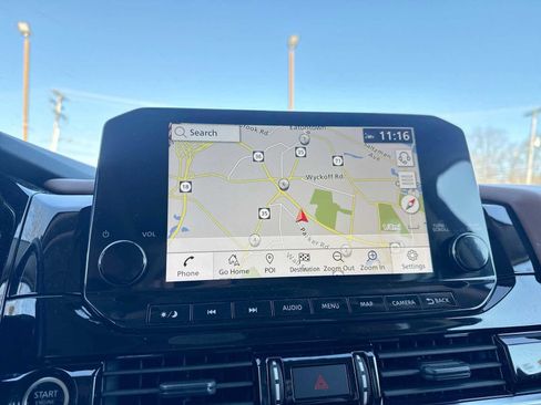 Used 2023 Nissan Pathfinder Platinum image 28