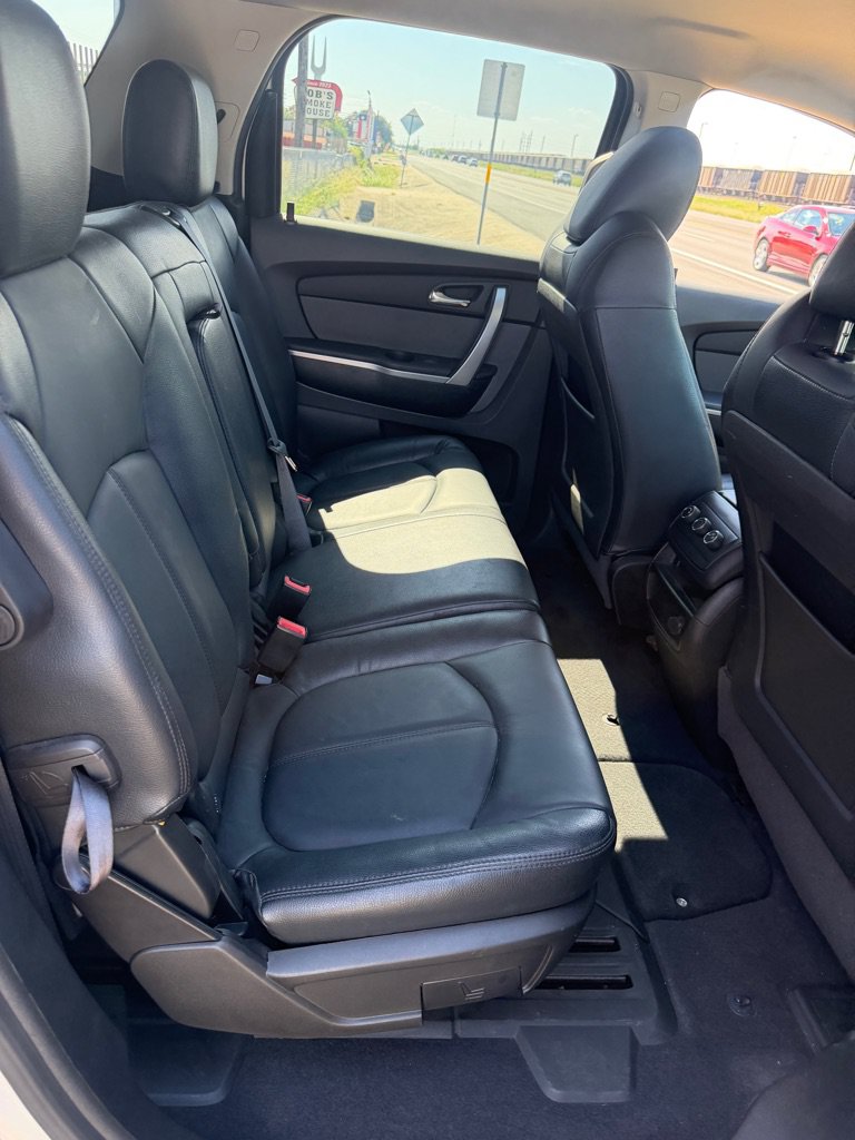 Used 2012 GMC Acadia SLE FWD image 26