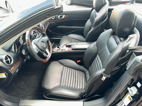 Used 2014 Mercedes-Benz SL 550 image 6