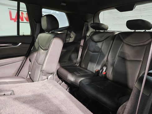 Used 2024 Cadillac XT6 Premium Luxury image 39