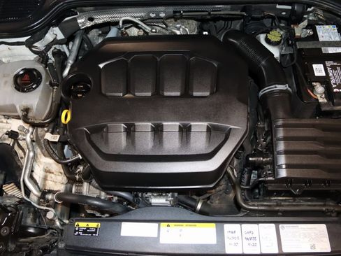 Used 2022 Volkswagen GTI SE image 72