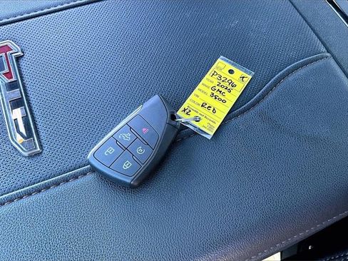 Used 2025 GMC Sierra 3500 AT4 w/ AT4 Premium Plus Package image 36