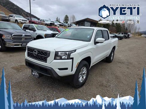 Used 2024 Nissan Frontier SV image 1
