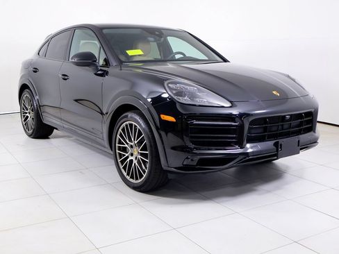 Certified 2023 Porsche Cayenne S AWD/4WD image 33