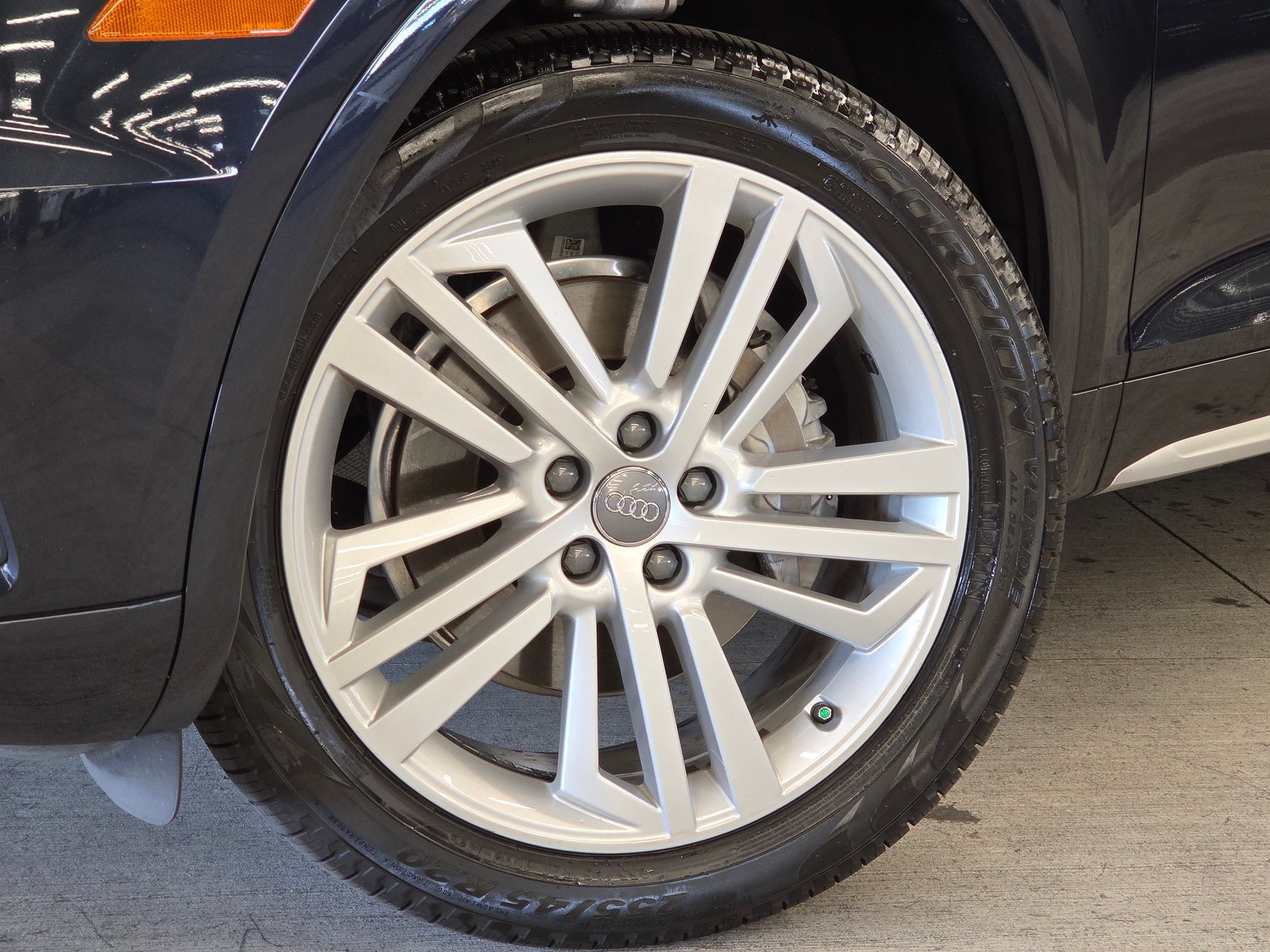Used 2020 Audi Q5 2.0T Premium Plus AWD/4WD image 25