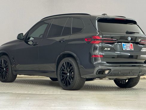 Certified 2024 BMW X5 sDrive40i w/ M Sport Package image 3