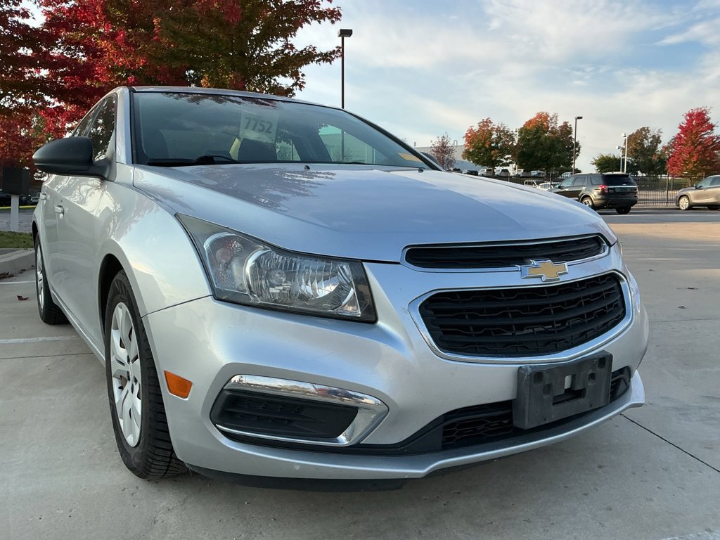 Used 2016 Chevrolet Cruze LS FWD image 13
