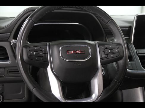 Certified 2023 GMC Yukon XL SLT AWD/4WD image 8