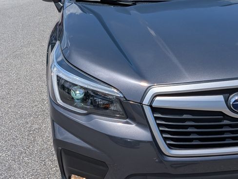 Used 2021 Subaru Forester Premium AWD/4WD image 10