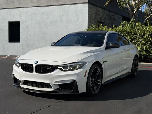 Used 2018 BMW M4 Coupe image 9