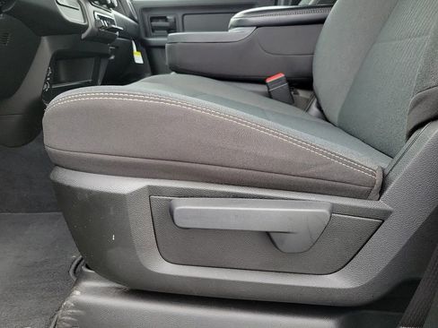 Used 2024 RAM 3500 Tradesman w/ Chrome Appearance Group image 12