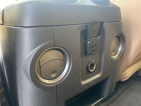 Used 2015 Ford F250 Lariat w/ Chrome Package image 27