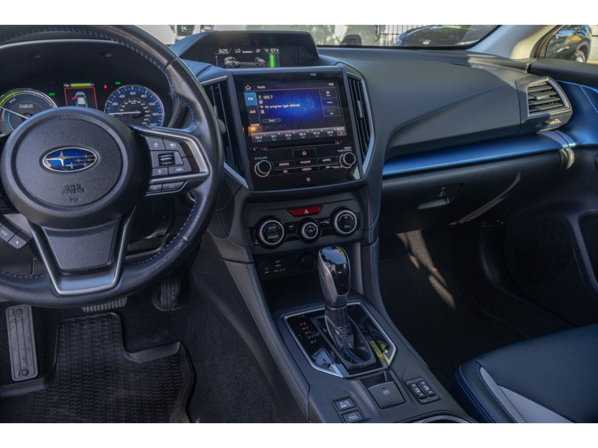 Used 2023 Subaru Crosstrek Hybrid AWD/4WD image 23