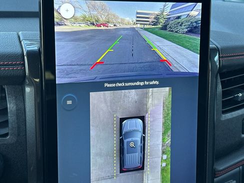 Used 2022 Ford Expedition Limited image 27