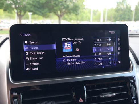 Used 2023 Lexus GX 460 Premium w/ Accessory Package AWD/4WD image 24