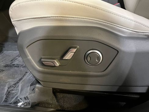 Used 2025 Hyundai Santa Fe SEL image 23