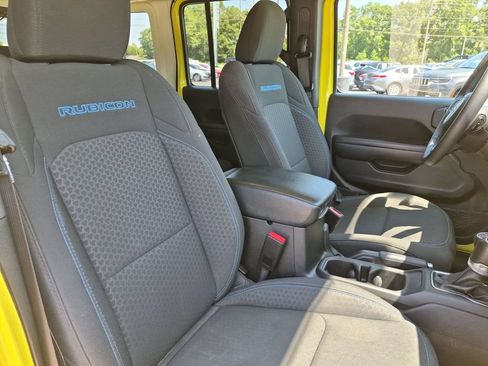 Used 2024 Jeep Wrangler Unlimited Rubicon 4xe AWD/4WD image 34