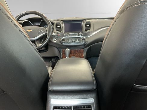 Used 2014 Chevrolet Impala LTZ FWD image 10