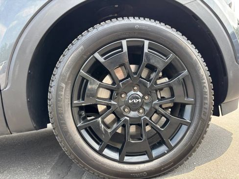 Used 2022 Kia Telluride SX w/ SX Prestige Package AWD/4WD image 26