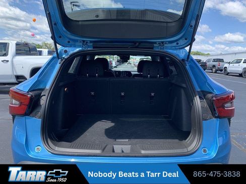 Used 2026 Chevrolet Trax RS FWD image 19
