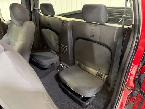 Used 2022 Nissan Frontier S w/ Technology Package image 23