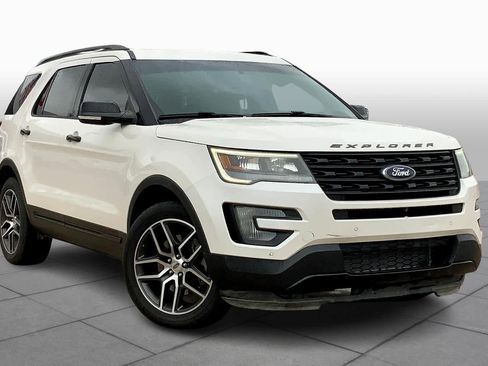 Used 2016 Ford Explorer Sport w/ Equipment Group 401A image 2