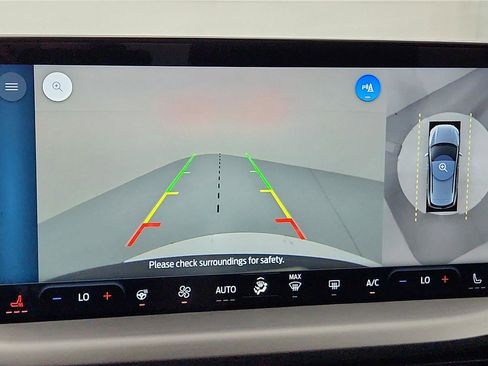 Used 2023 Ford Escape Platinum w/ Premium Technology Package image 39