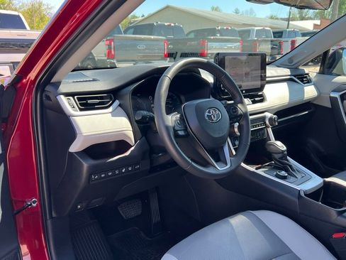 Used 2025 Toyota RAV4 Limited w/ Advanced Technology Package AWD/4WD image 13