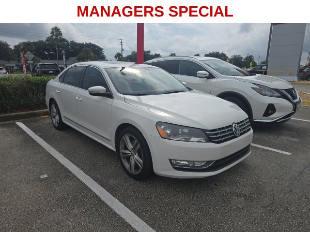 Used 2014 Volkswagen Passat TDI SEL Premium FWD image 1