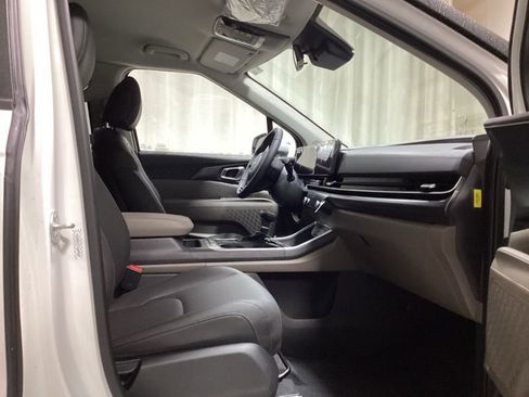 New 2026 Kia Carnival image 12