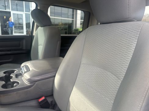 Used 2016 RAM 2500 Tradesman w/ Chrome Appearance Group image 17