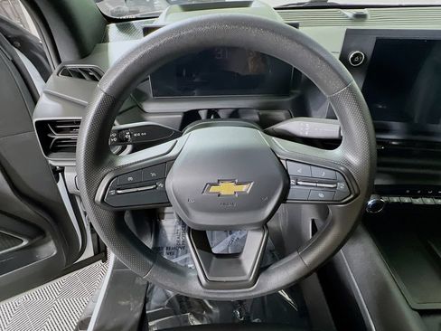Used 2024 Chevrolet Silverado EV W/T AWD/4WD image 10