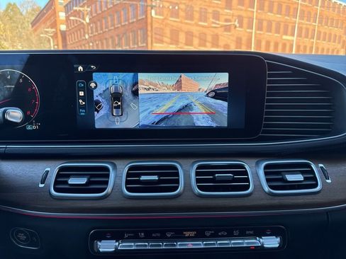 Certified 2025 Mercedes-Benz GLS 450 4MATIC image 37