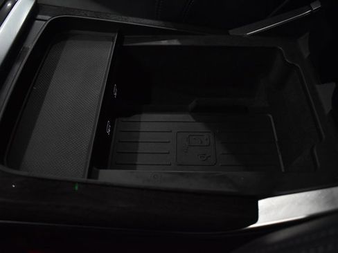 Certified 2025 Audi Q7 3.0T Premium w/ Convenience Package image 23