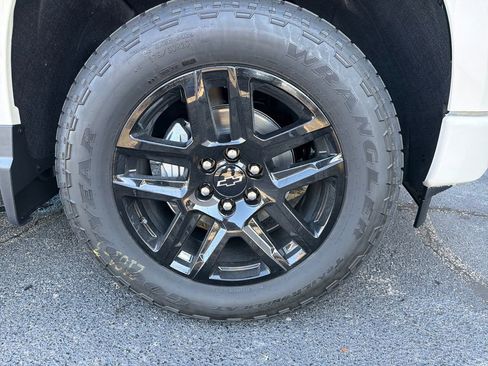 New 2026 Chevrolet Silverado 1500 Custom w/ Turbomax Blackout Package image 28