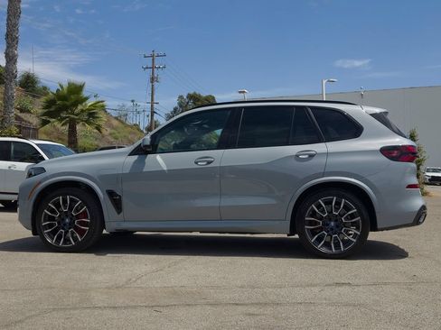 Used 2024 BMW X5 xDrive50e w/ Executive Package AWD/4WD image 24