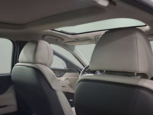 Used 2018 Cadillac CT6 Luxury AWD/4WD image 15