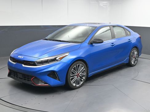 Used 2022 Kia Forte GT w/ GT2 Package image 4