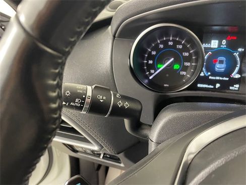 Used 2020 Jaguar F-PACE Prestige image 13