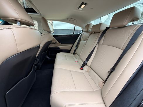 Used 2021 Lexus ES 250 w/ Premium Package AWD/4WD image 25