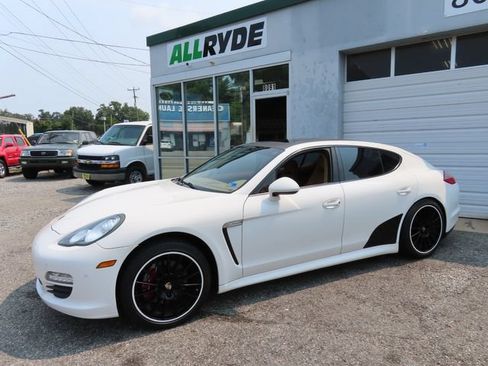 Used 2012 Porsche Panamera RWD image 9