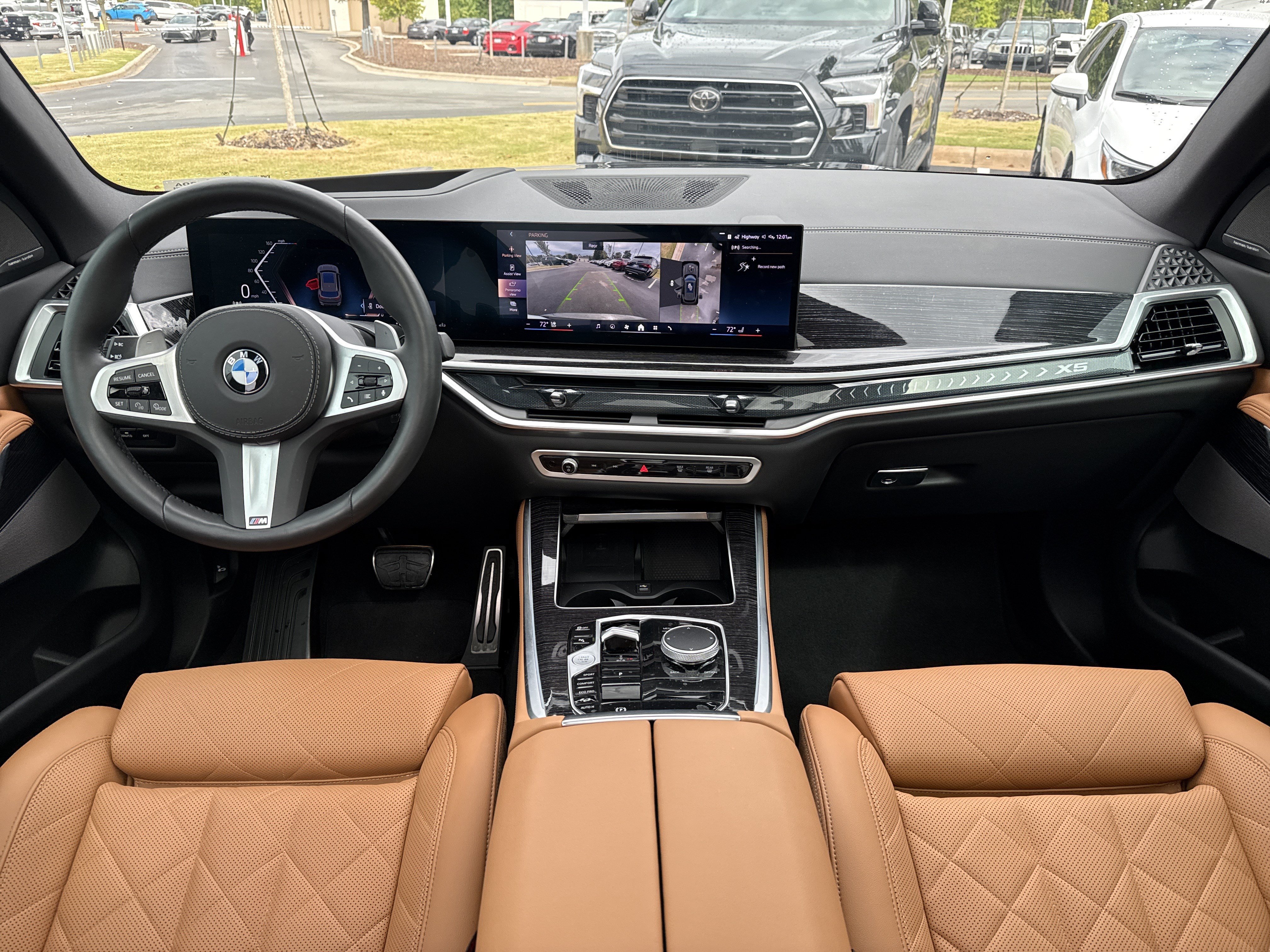 Used 2026 BMW X5 xDrive40i w/ M Sport Package AWD/4WD image 30